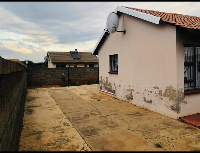 2 BEDROOM PROPERTY TO RENT IN DOBSONVILLE